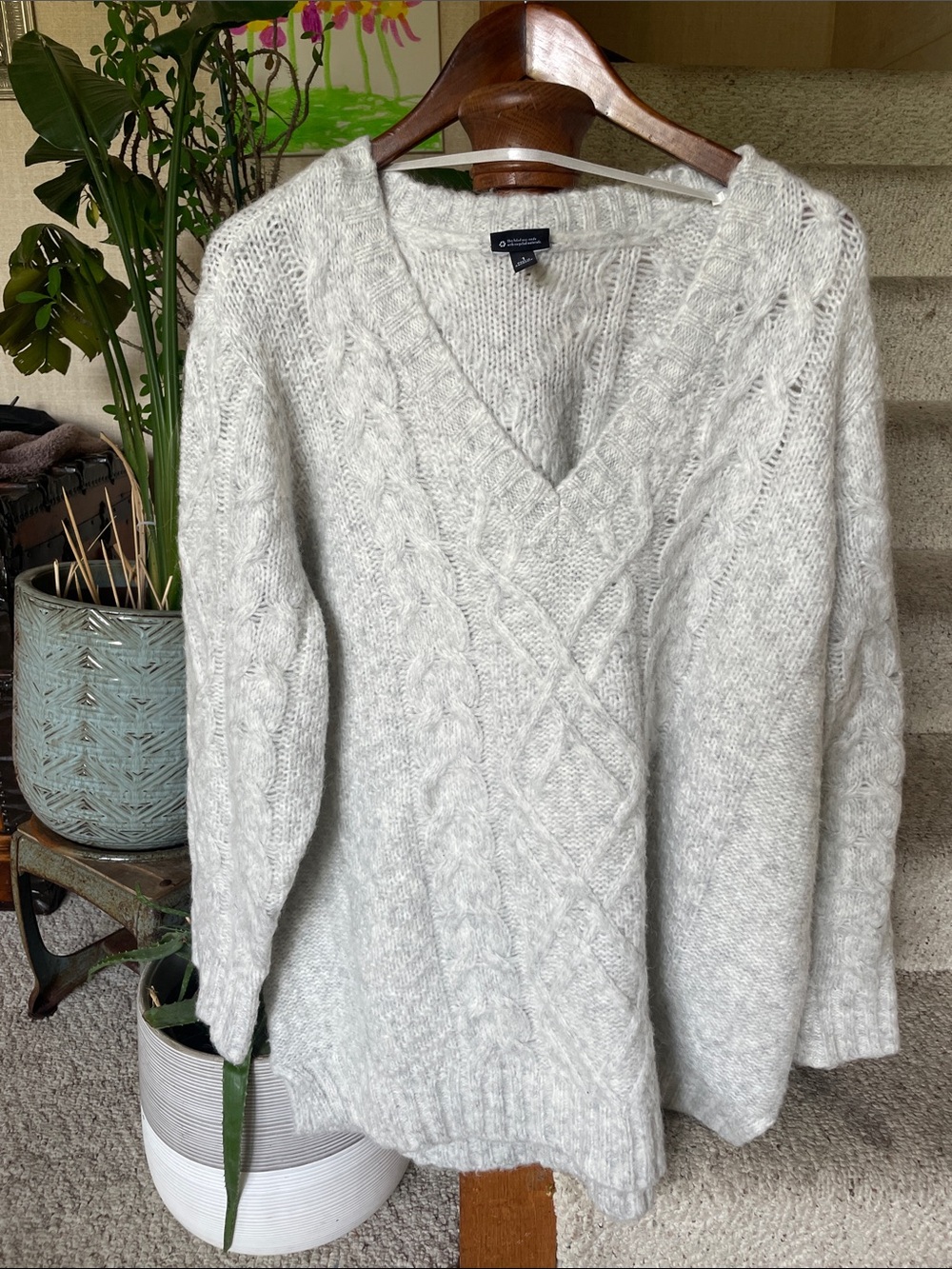 Torrid Women's Light Gray Chunky Cable Knit V-Neck Pullover